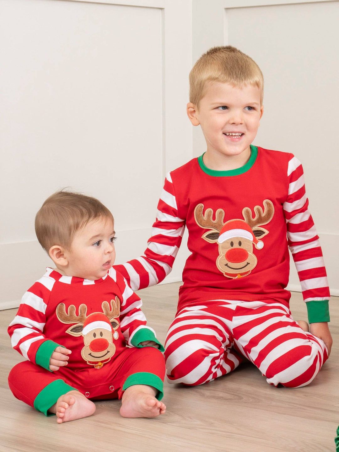 Marie Nicole Clothing - Christmas Reindeer Romper Pajamas - For Boys & Girls: 6/12M / Girl